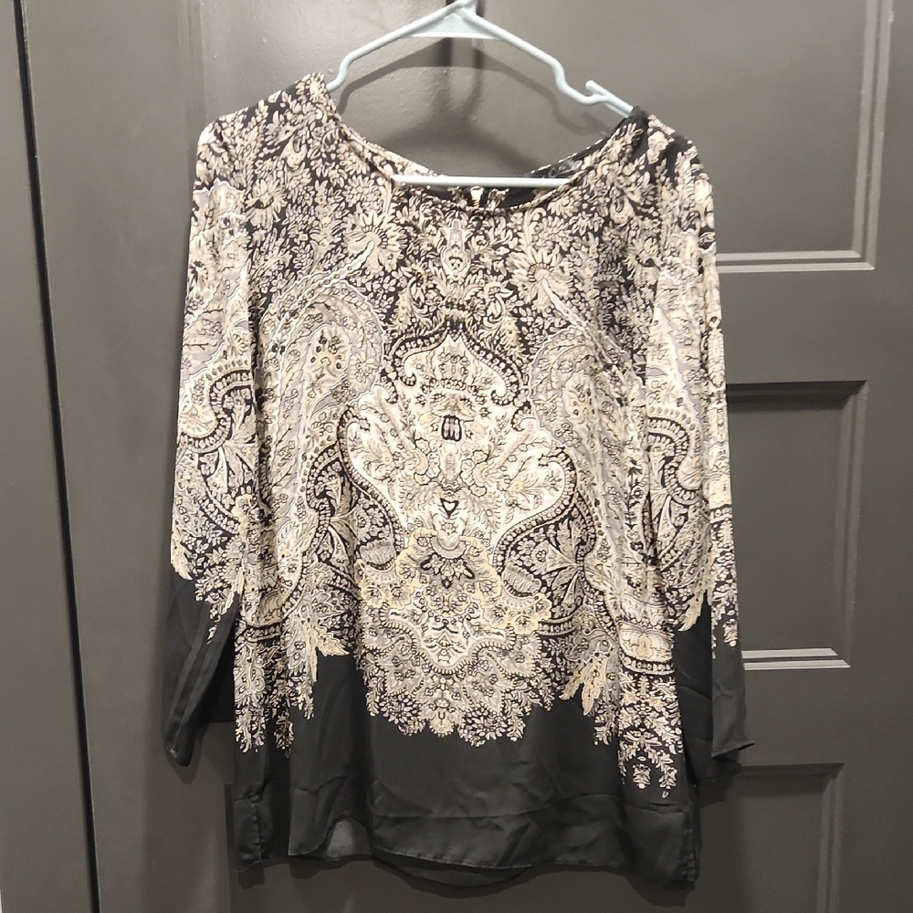 Elegant Black and Cream Women's Top